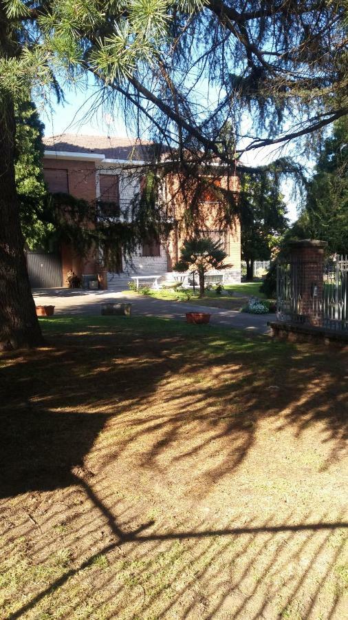 Villa Paulette Bassignana Экстерьер фото